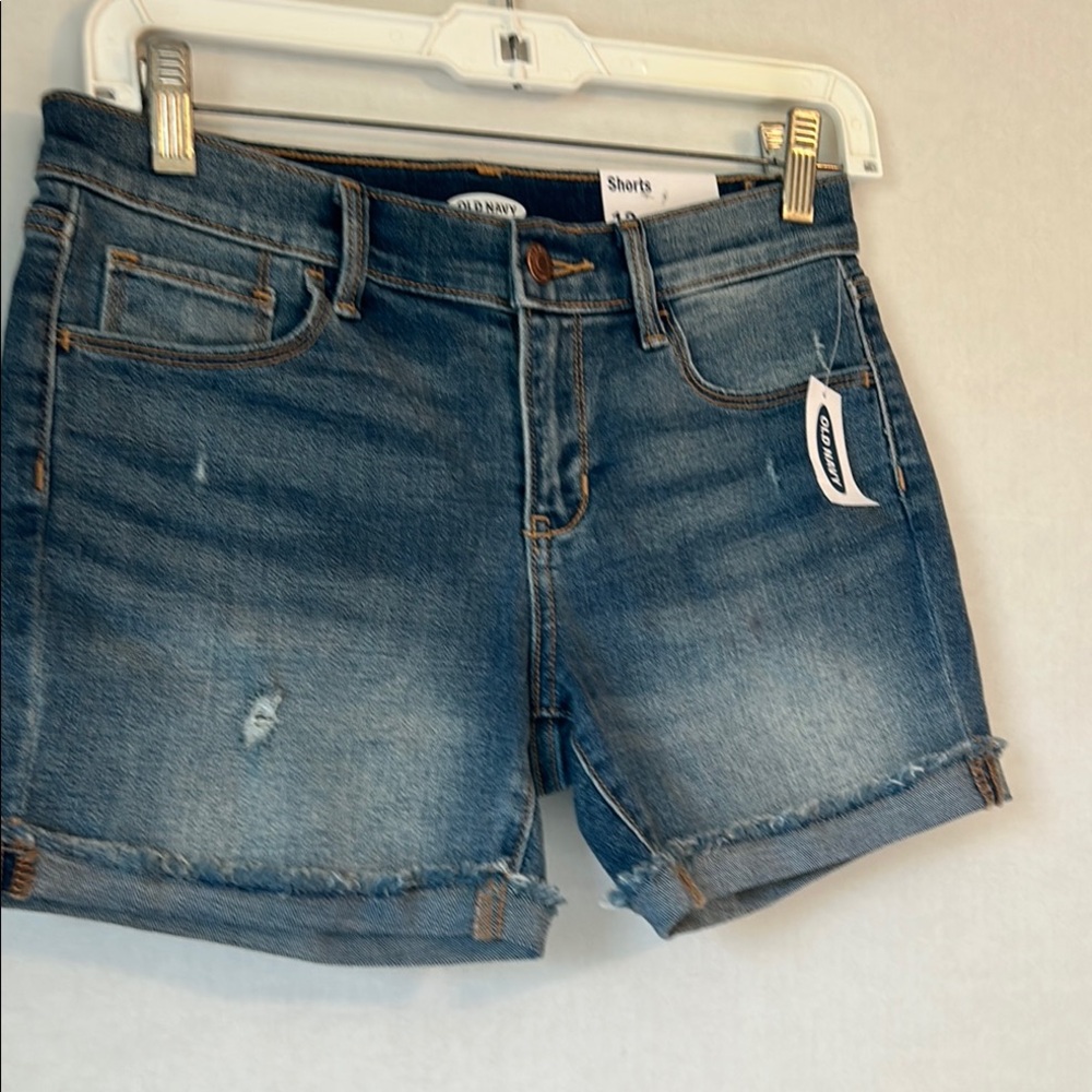 NWT Old Navy Distressed Stretch Raw Hem Cuffed Adjustable Waist Shorts. Size 12